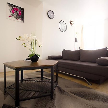 Triplex Lumineux A Cherbourg, Hyper Centre, 2 Pas Du Port & Vie Nocturne, Intendance Luxury Host Kültér fotó