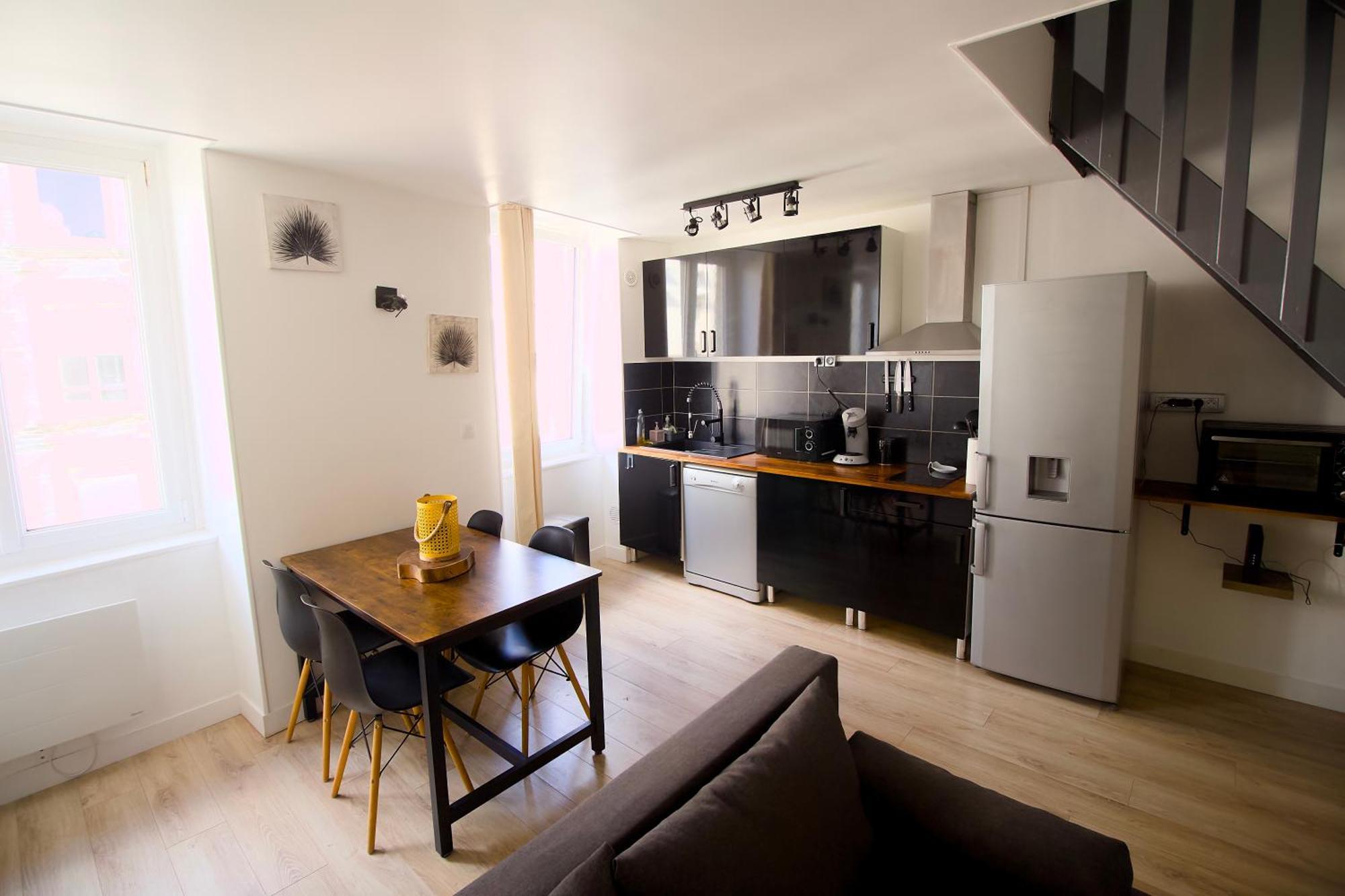 Triplex Lumineux A Cherbourg, Hyper Centre, 2 Pas Du Port & Vie Nocturne, Intendance Luxury Host Kültér fotó
