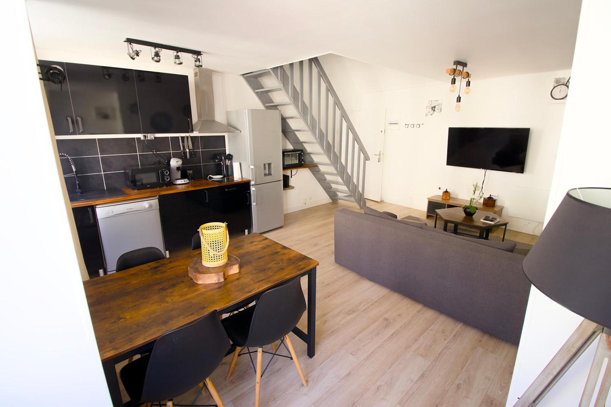 Triplex Lumineux A Cherbourg, Hyper Centre, 2 Pas Du Port & Vie Nocturne, Intendance Luxury Host Kültér fotó